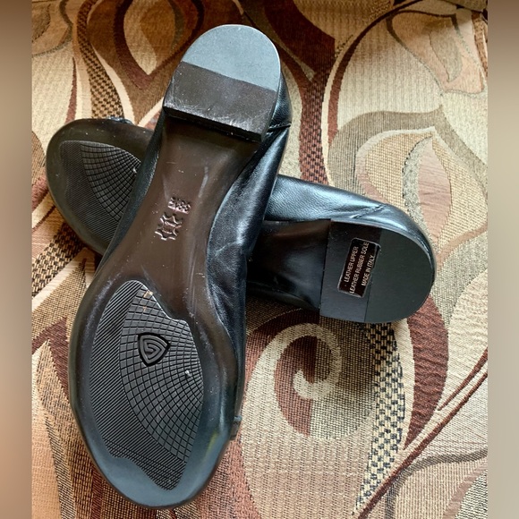 ATTILIO GIUSTI LEOMBRUNI LEATHER BALLET FLATS MADE IN ITALY. PATENT LEATHER CAP. - Picture 3 of 4